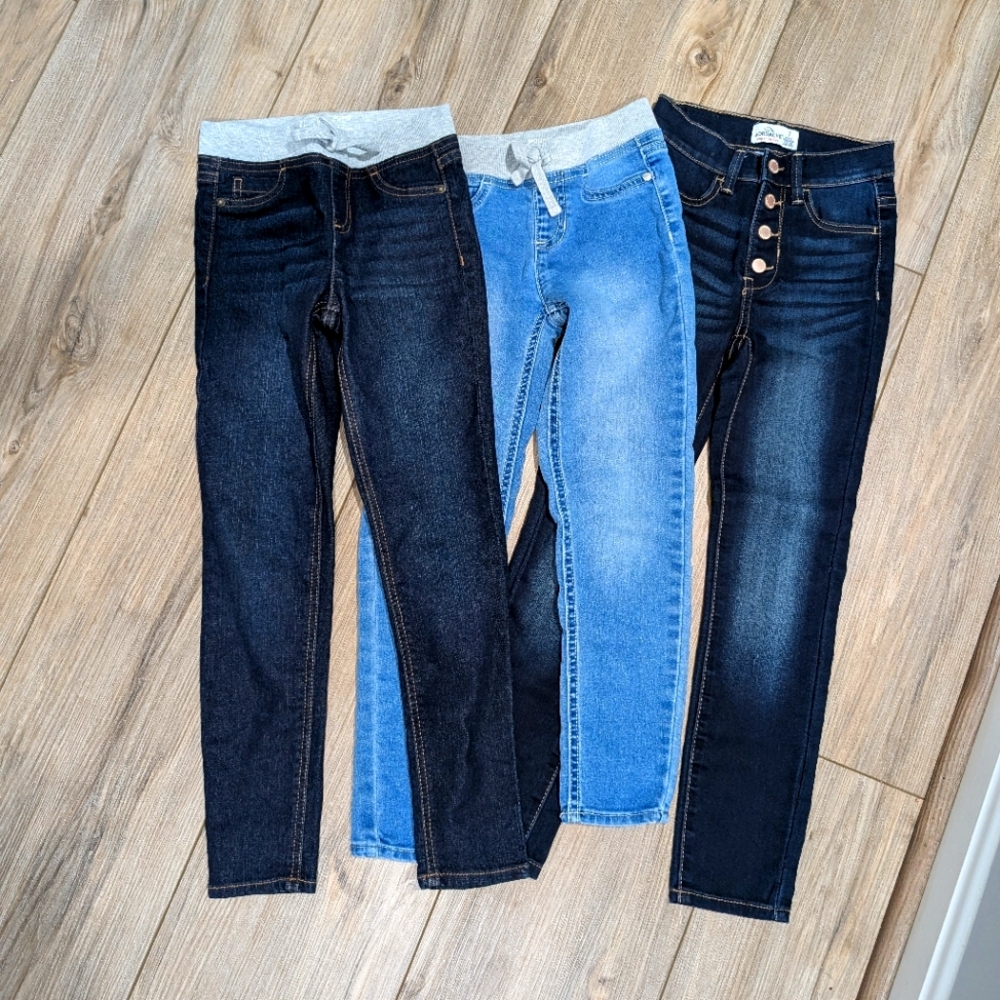 Girls Size 7/8 Jeans/Jeggings 3 Pair